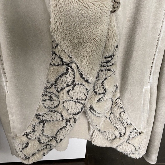 Elisa Cavaletti Daniela Dallavalle teddy jacket sz S beige Made in Italy - Picture 9 of 14